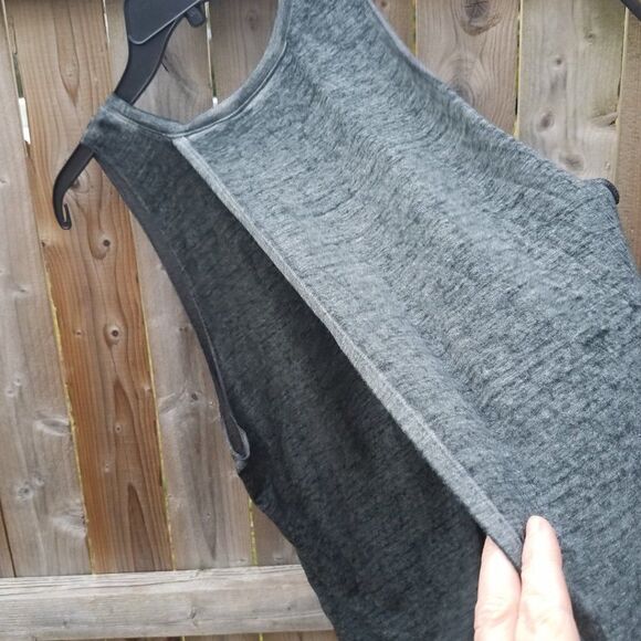 Tank Top Distressed Gray Owl Juniors Slit Open Back Large 11/13 - Picture 10 of 12